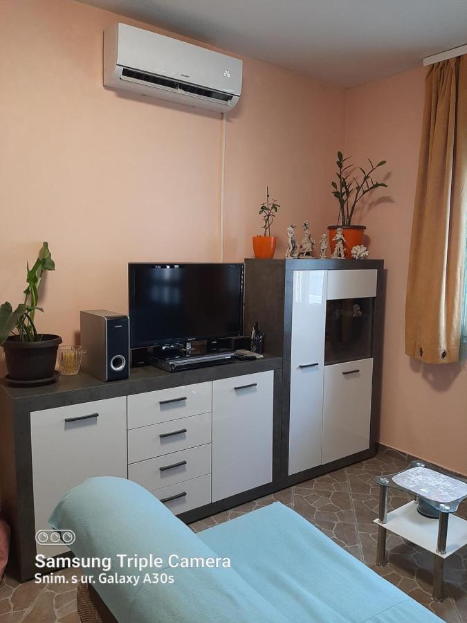 Kuca Za Odmor Coccoli Appartement Karlobag Buitenkant foto