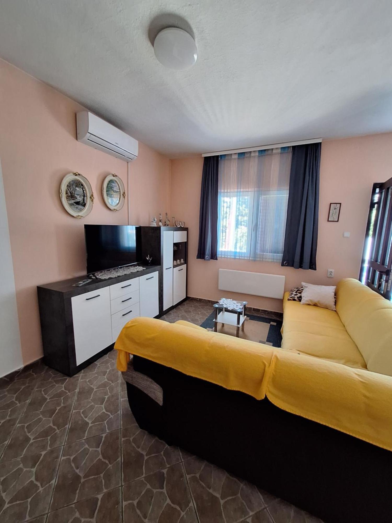 Kuca Za Odmor Coccoli Appartement Karlobag Buitenkant foto