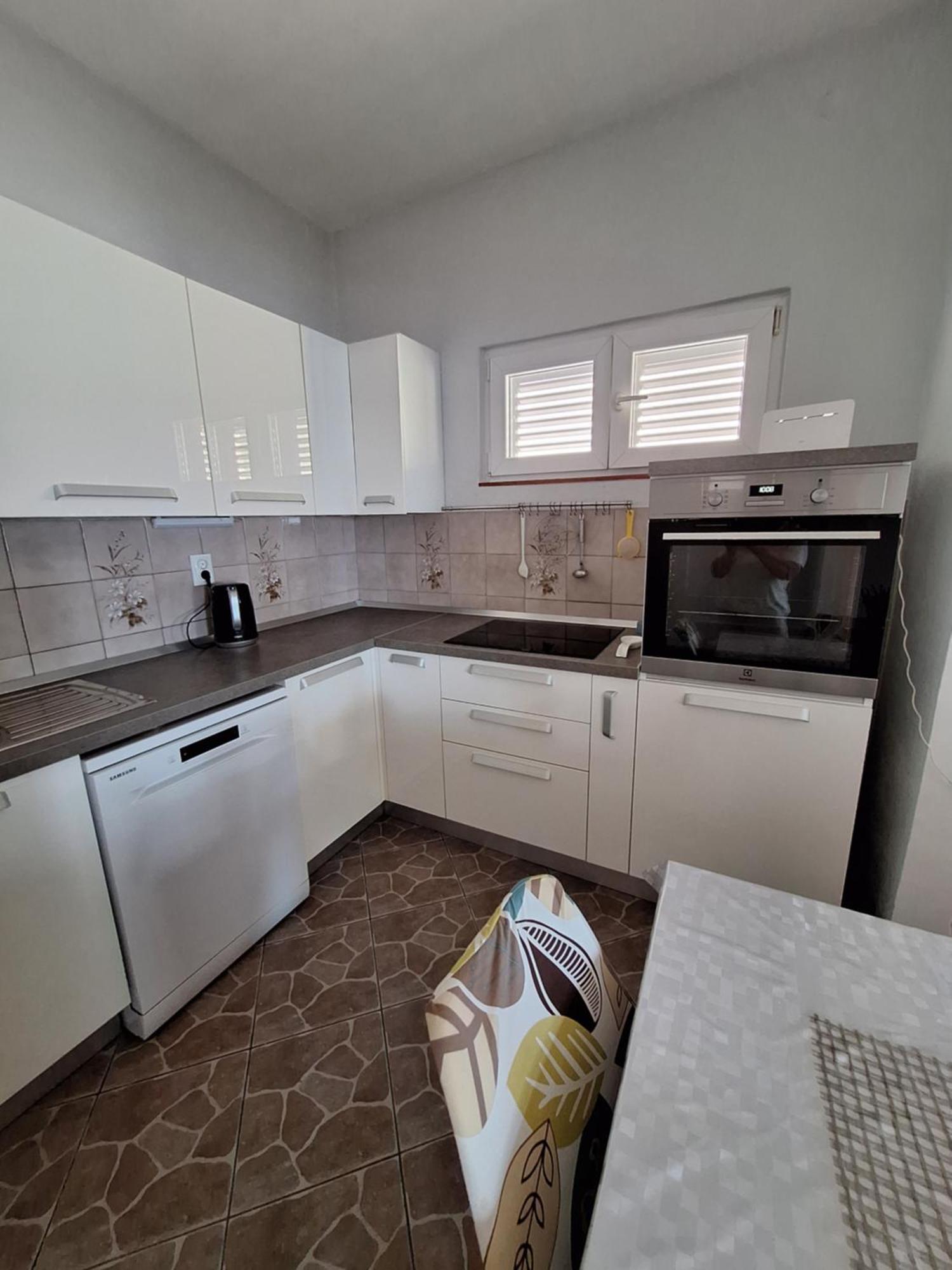 Kuca Za Odmor Coccoli Appartement Karlobag Buitenkant foto