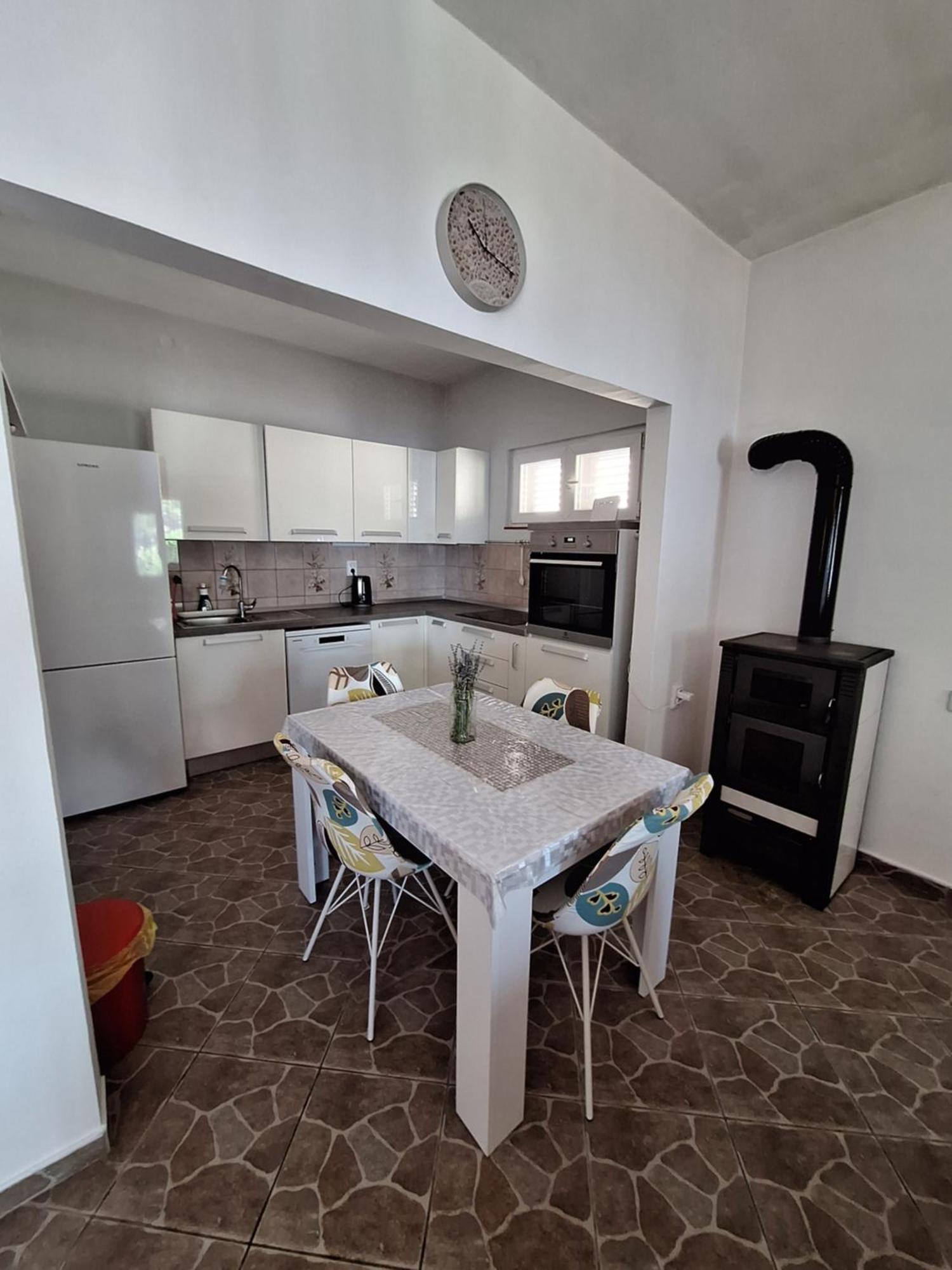 Kuca Za Odmor Coccoli Appartement Karlobag Buitenkant foto